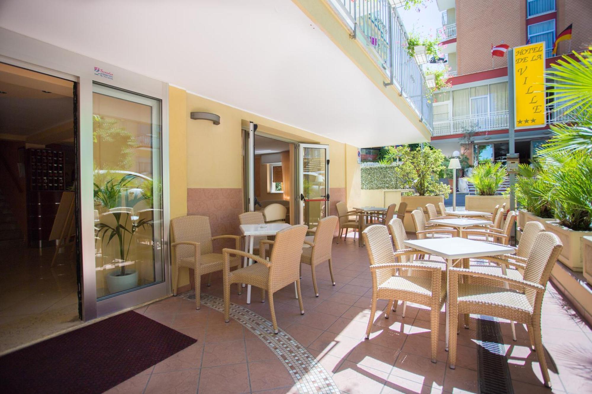 Hotel De La Ville Rimini Buitenkant foto